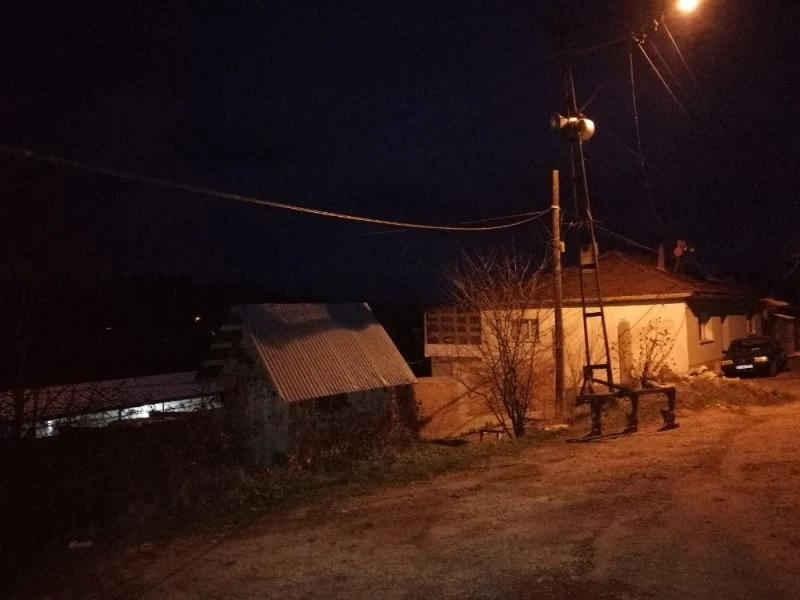 Sarkan telefon kablolarının tekrar çalınmasından korkuyorlar
