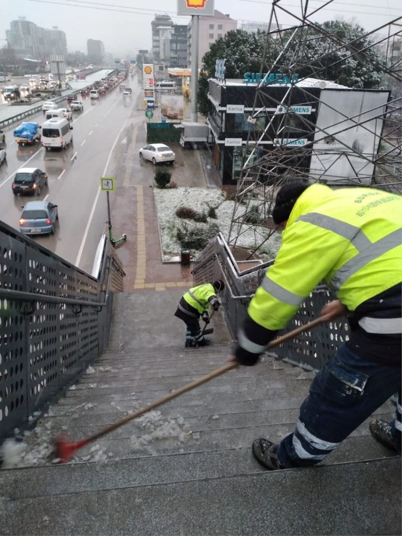 Alt ve üst geçitlere ’48 saatlik’ müdahale
