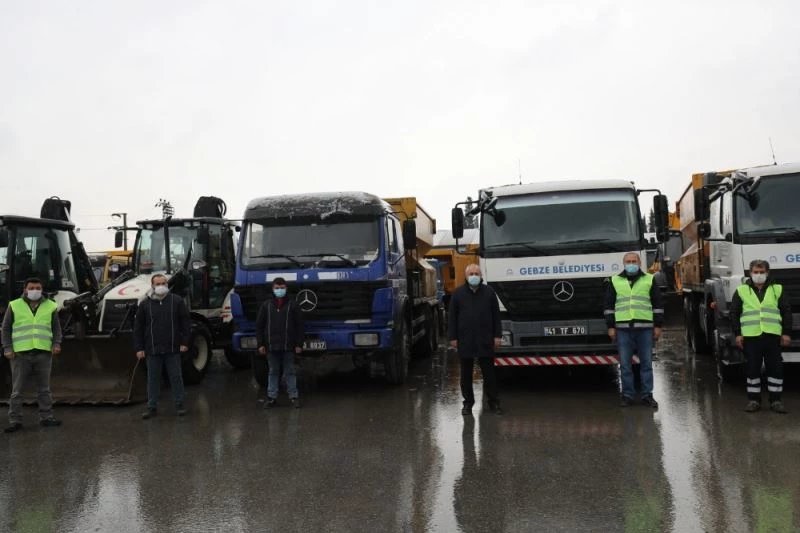Gebze Belediyesi kar yağışı için önlemlerini aldı
