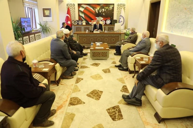 Cami yaptıran hayırseverlere takdirname
