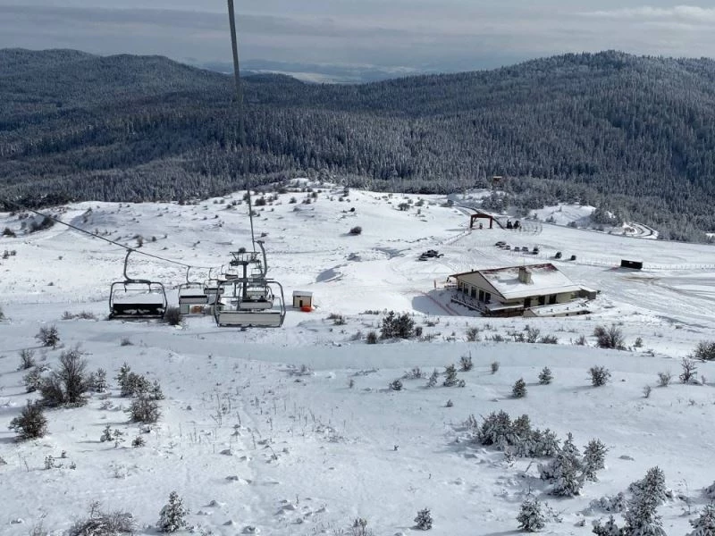 Keltepe Kayak Merkezi kayak severlere hazırlanıyor
