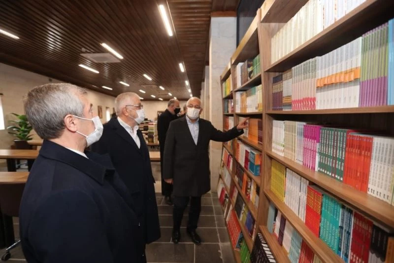 Milletvekillerinden Şahinbey Belediyesi’nin çalışmalarına tam not
