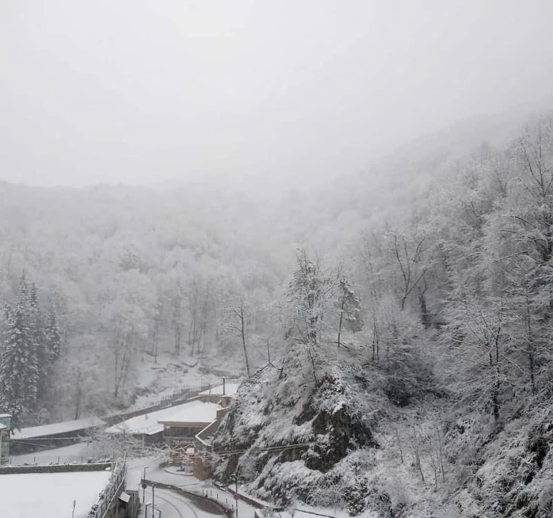 Turizm cenneti Oylat beyaz gelinliğini giydi
