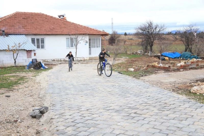 Kurtluca’nın sokakları çamurdan kurtuldu
