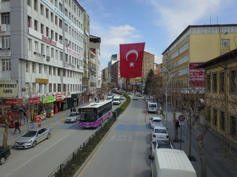 Çorum’da Gazi ve İnönü caddesinde otopark ücretli oluyor
