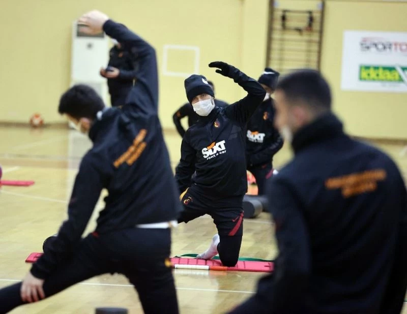 Galatasaray’da Şener ile Oğulcan’dan kötü haber
