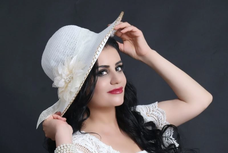 Dadaş kızı Ülkü Eyupoğulları yeni projeleriyle hayranlarının karşısına çıkmaya hazırlanıyor
