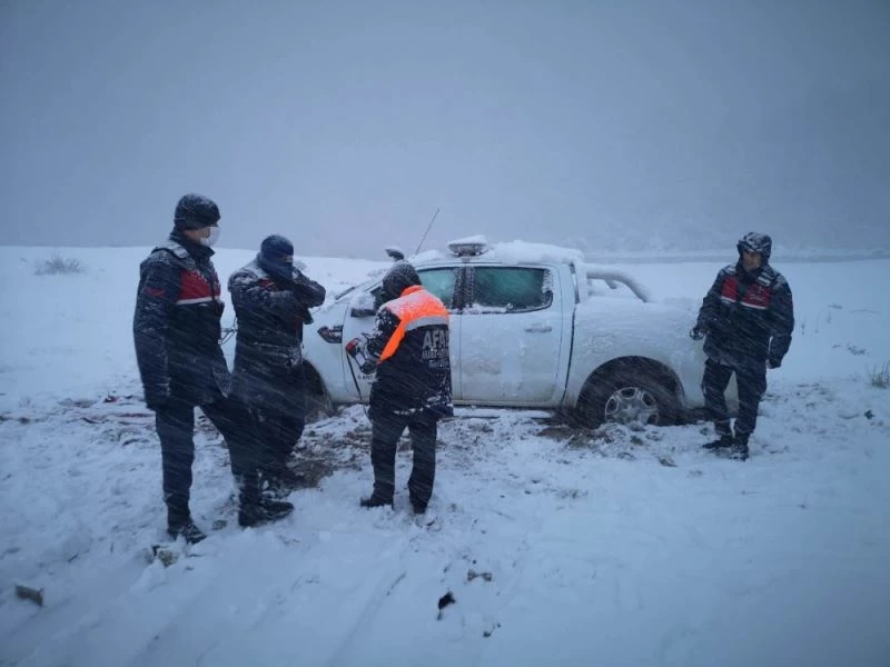 Karadeniz’de batan geminin kayıp 3 mürettebatı için arama çalışmaları sürüyor
