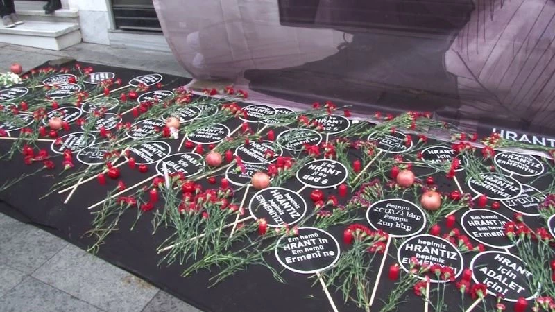 Hrant Dink, Agos Gazetesi önünde anıldı
