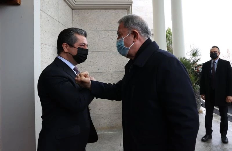 Bakan Akar, IKBY Başbakanı Barzani ile görüştü
