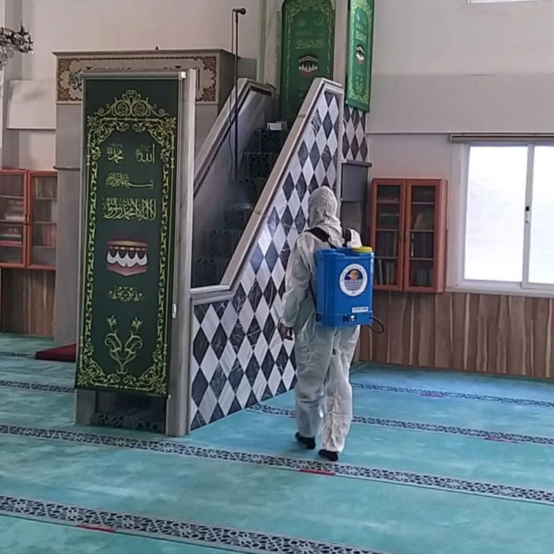 Yenişehir’de ibadethaneler ve ASM’ler dezenfekte ediliyor
