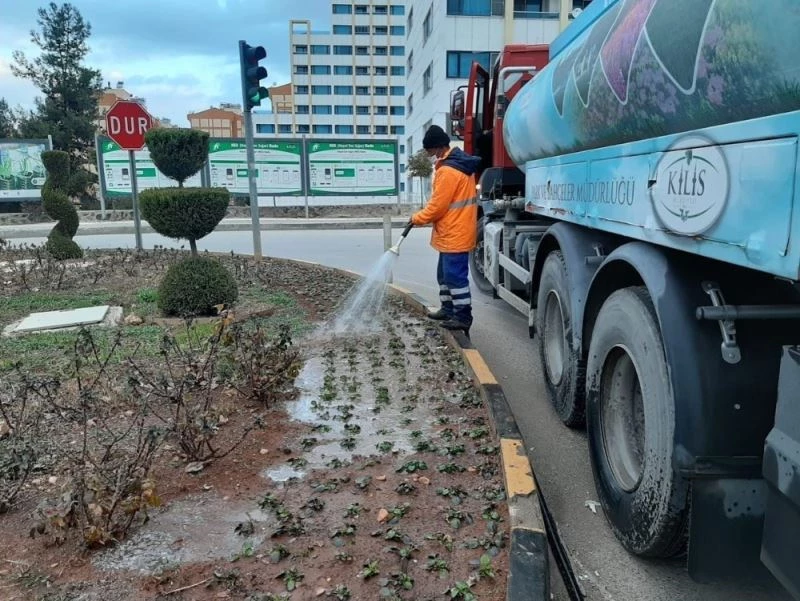 Belediye sokağa çıkma kısıtlamasında hizmet götürmeye devam ediyor
