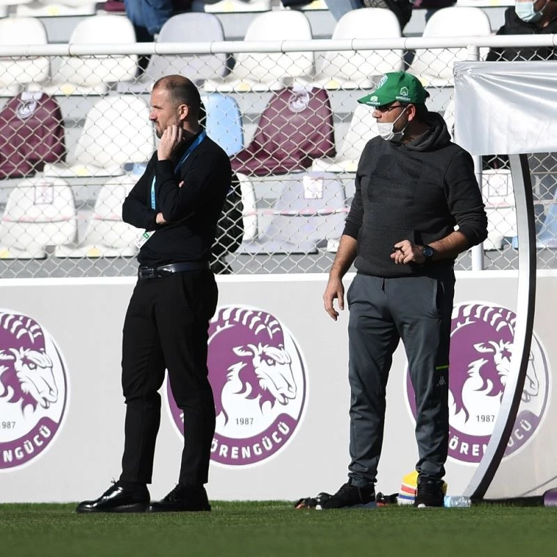 Bursaspor Teknik Direktörü Mustafa Er: “Mutluyuz, gururluyuz, onurluyuz”
