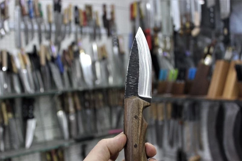 Paslanan bıçaklara rağbet arttı
