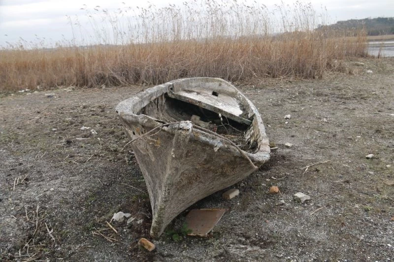 (Özel) Terkos gölünde korkutan görüntü
