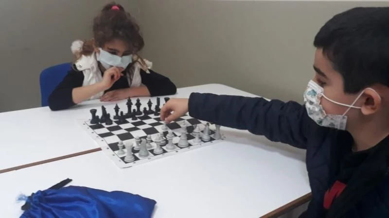 Yunusemre’de Hanım Lokallerinde eğitim başladı
