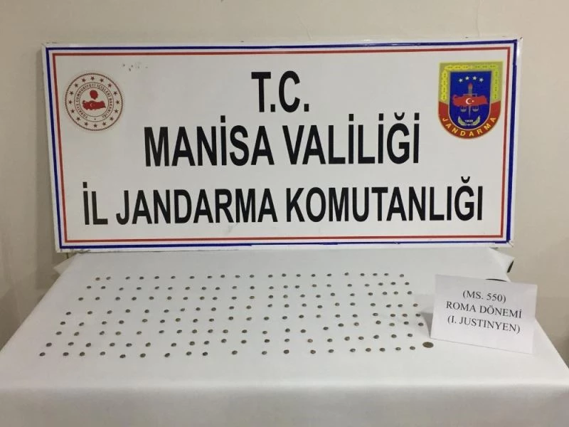 Doğu Roma dönemine ait sikkeleri satmaya çalışırken yakalandı
