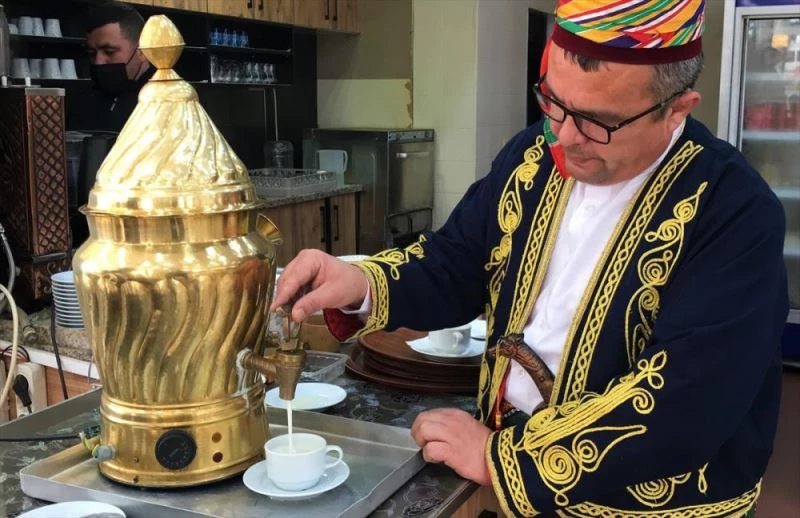 Lezzeti Toroslardan gelen Bucak salebinin ünü her geçen yıl artıyor