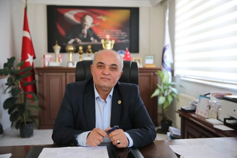 İhsaniye’de Alman ortaklığı ile çilek yetiştirilecek
