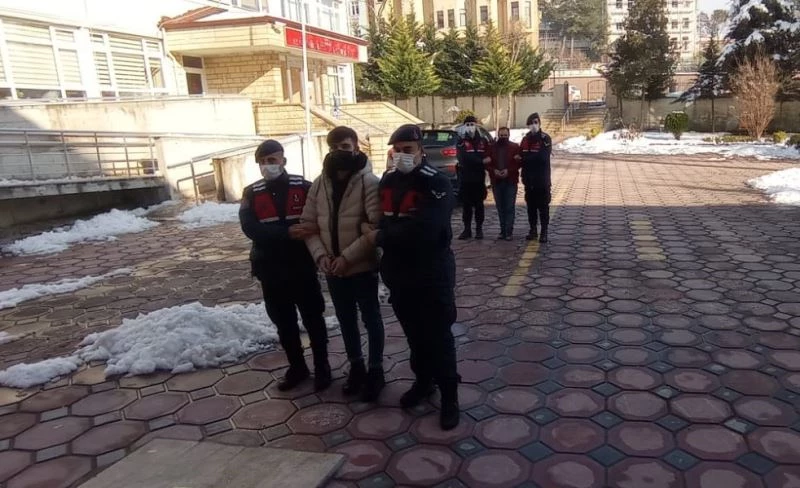 Çalıştığı otelin 96 tane televizyonu çaldı, JASAT timlerinden kaçamadı
