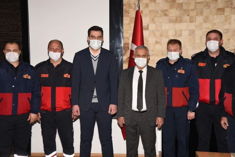 İtfaiyecileri bu defa ateşi söndürerek değil su kuyusu açarak hayat kurtaracak
