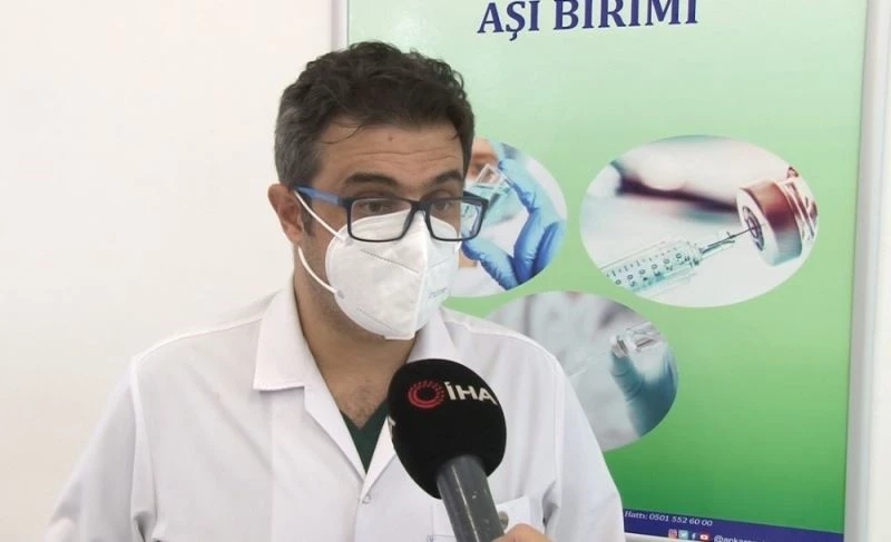 Uzman doktor eczacıların aşılanma sürecini anlattı
