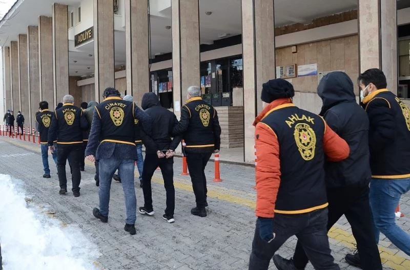 Eskort sitesine büyük darbe
