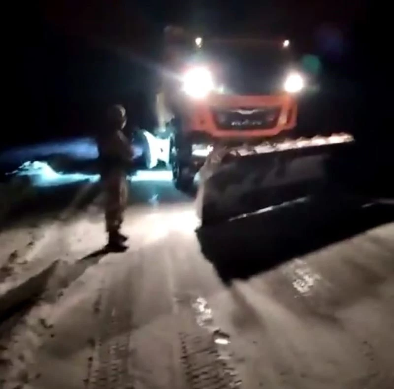 Tipiye yakalanan vatandaşların imdadına Başkan Sayan yetişti
