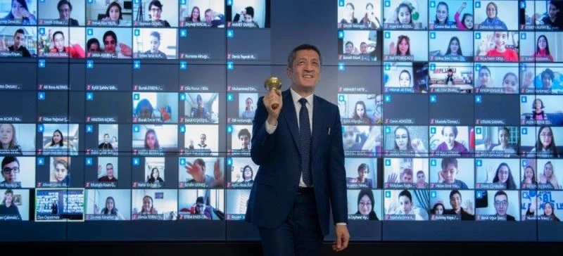 Bakan Selçuk yarıyıl tatili zilini çaldı
