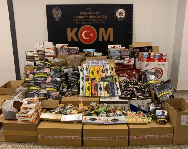 Kamyon dolusu kaçak tütüne el konuldu
