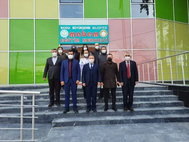 Manisa Büyükşehir’den ilçelerdeki eğitim birimlerine ziyaret
