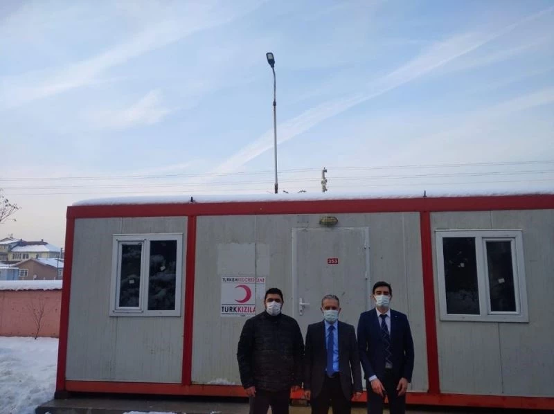 Kızılay’dan sağlıkçılara acil durum konteynırı
