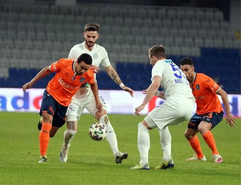 Başakşehir’de Rafael maça devam edemedi
