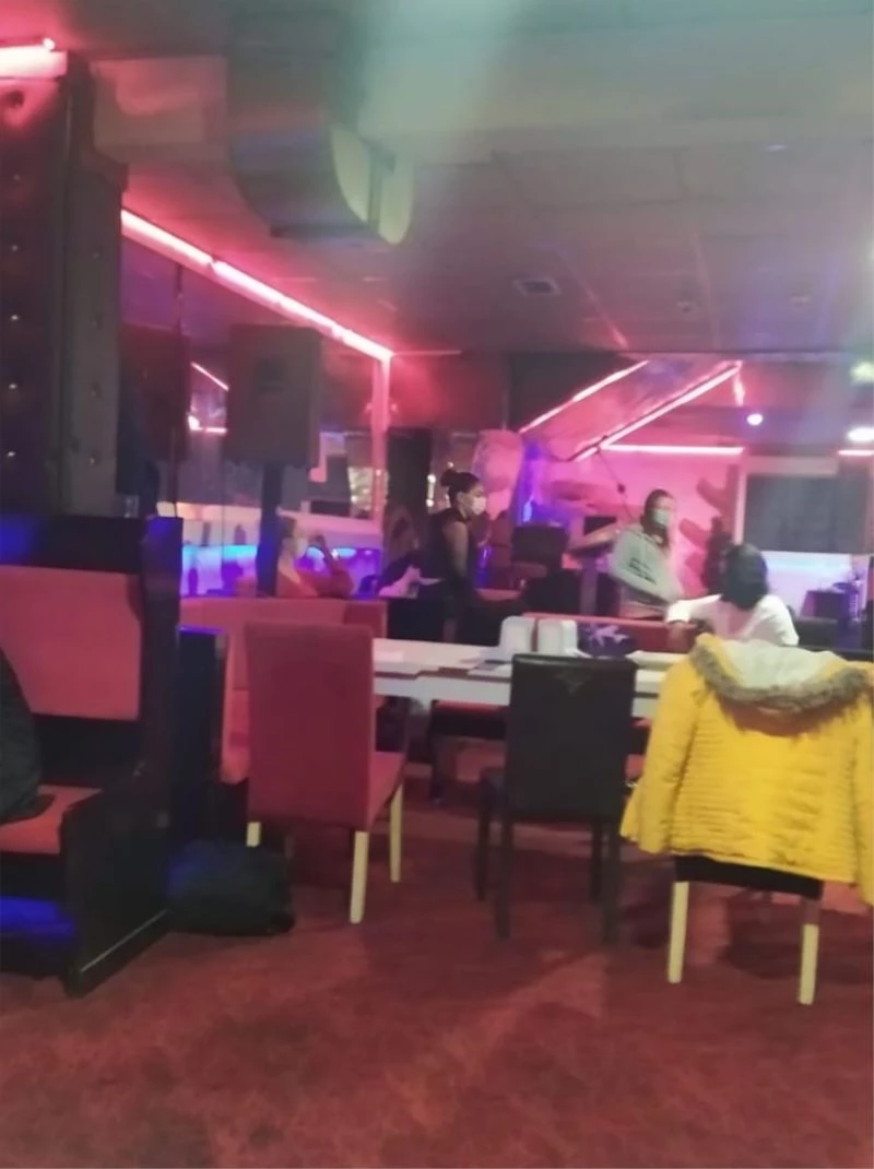 Eğlence mekanına baskın yapıldı, 15 kişiye 47 bin lira ceza uygulandı
