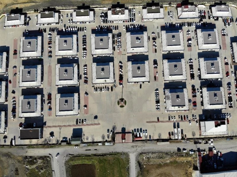 İkinci el otomobil piyasasında telefonlar bile çalmaz oldu
