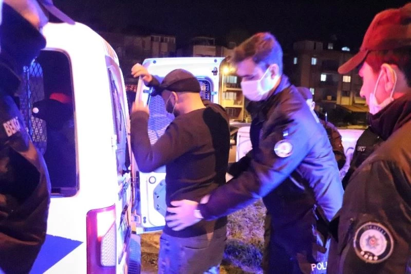 Kısıtlamada uyuşturucuyla yakalanan şahıs: “Benim böyle işlerle işim olmaz, yaptık bir hata”  dedi
