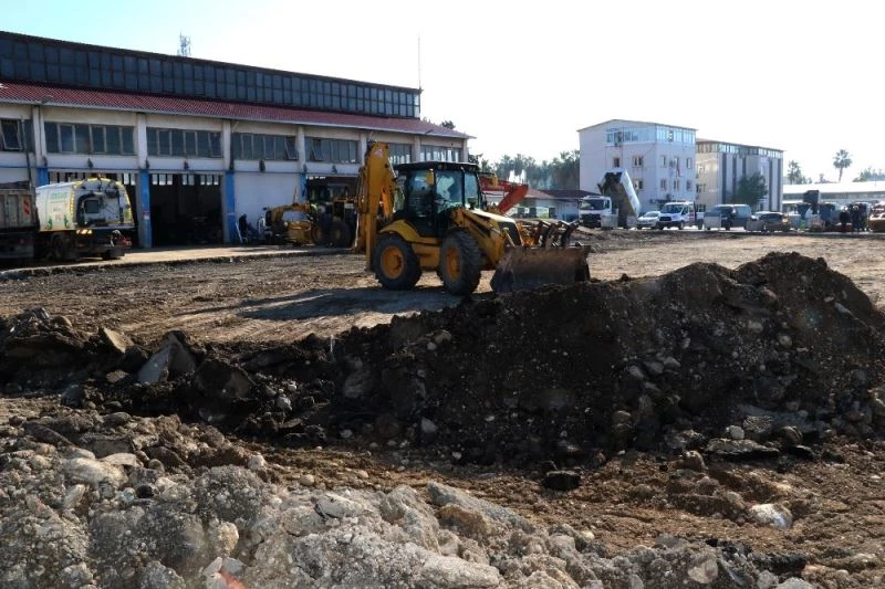Büyükşehir Belediyesi, Makine İkmal Sahasını yeniliyor

