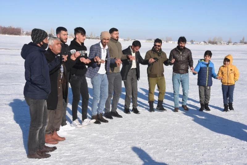 Donan Arin Gölü 7’den 70’e herkesin eğlence alanı oldu
