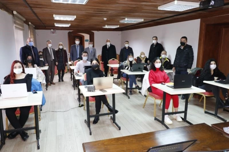 Manisa’da iş fırsatı sağlayan kursa ilgi
