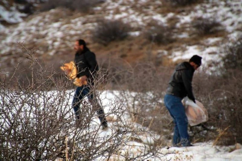 Tüfekle değil ekmek dağlara çıktılar
