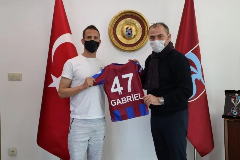 Trabzonspor’dan Pereira’ya teşekkür plaketi
