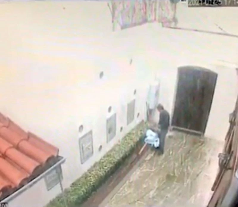 (Özel) Beşiktaş’ta dehşeti yaşatan saldırganın yakalandığı anlar kamerada
