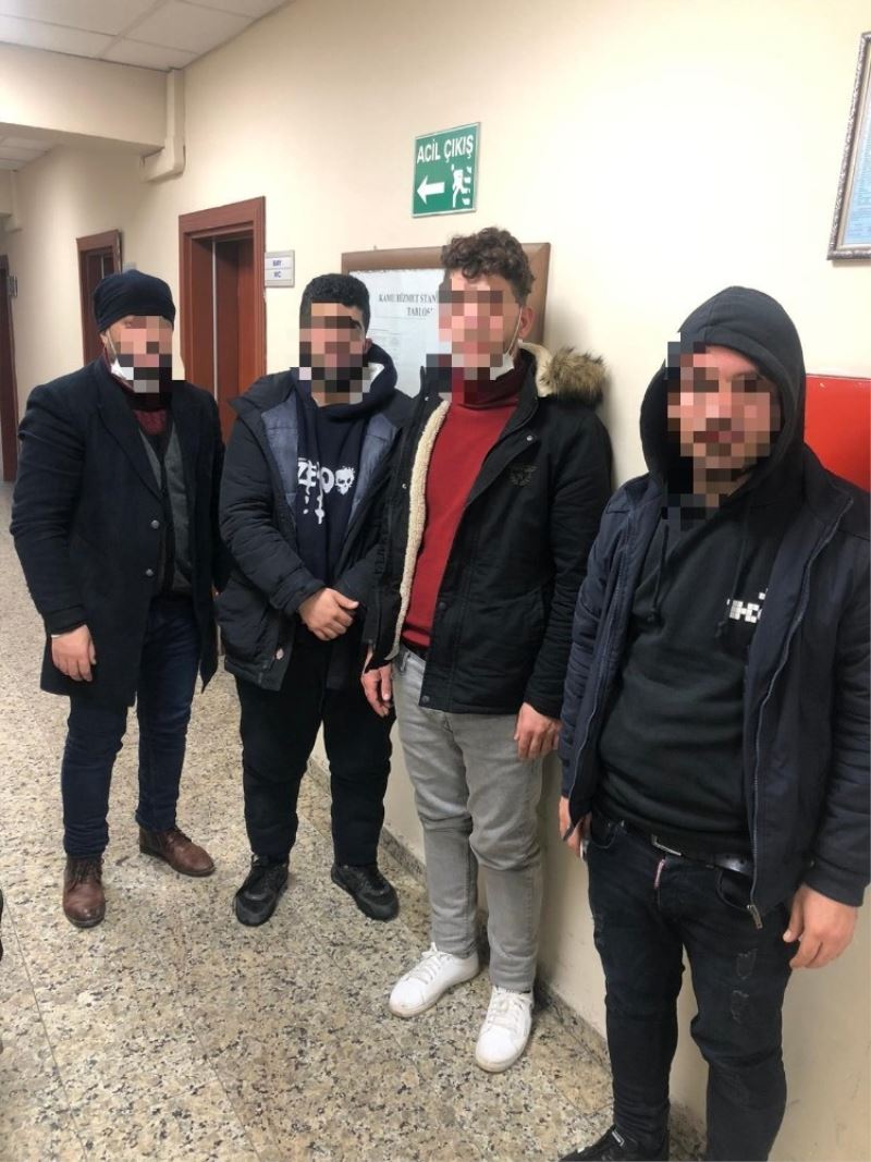 İtalya’ya kaçmak isteyen 4 kişi limandaki konteynerde yakalandı
