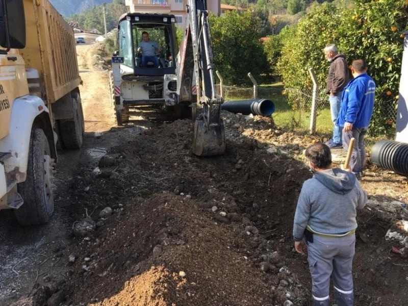Kemer’de su baskınlarını önleme çalışmaları
