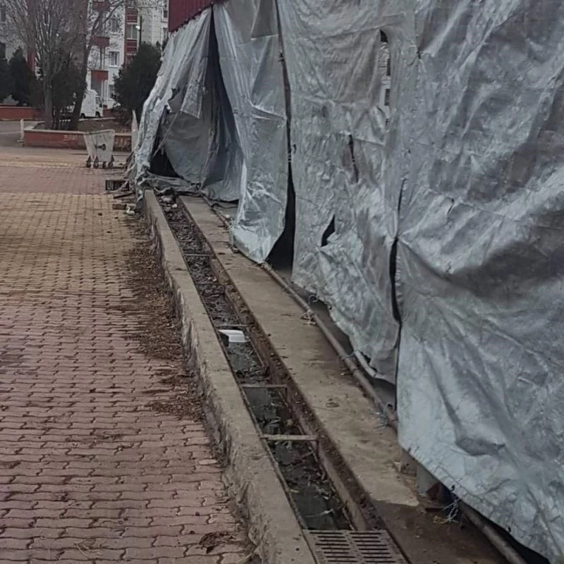 Sungurlu’da belediye’ye ait döküm ızgaralar çalındı
