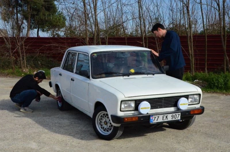 Makine mühendisliği öğrencileri hurda aracı 15 bin liraya yeniledi: 30 yaşındaki Serçe uçmaya hazır
