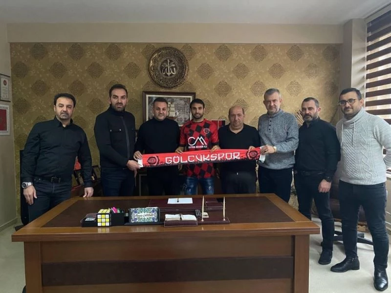 Gölcükspor, Bilal Yener ile transferi kapattı
