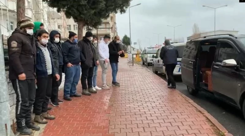 VIP araçla Avrupa’ya kaçarken yakalandılar
