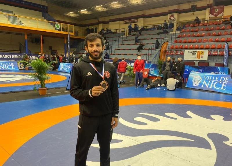 Batman Üniversitesi BESYO öğrencileri, başarıları ile göz doldurdu
