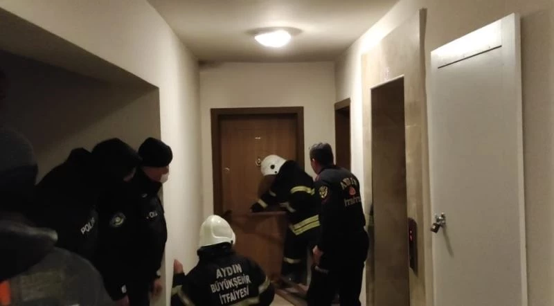 Elektrik kontağından çıkan yangın paniğe neden oldu
